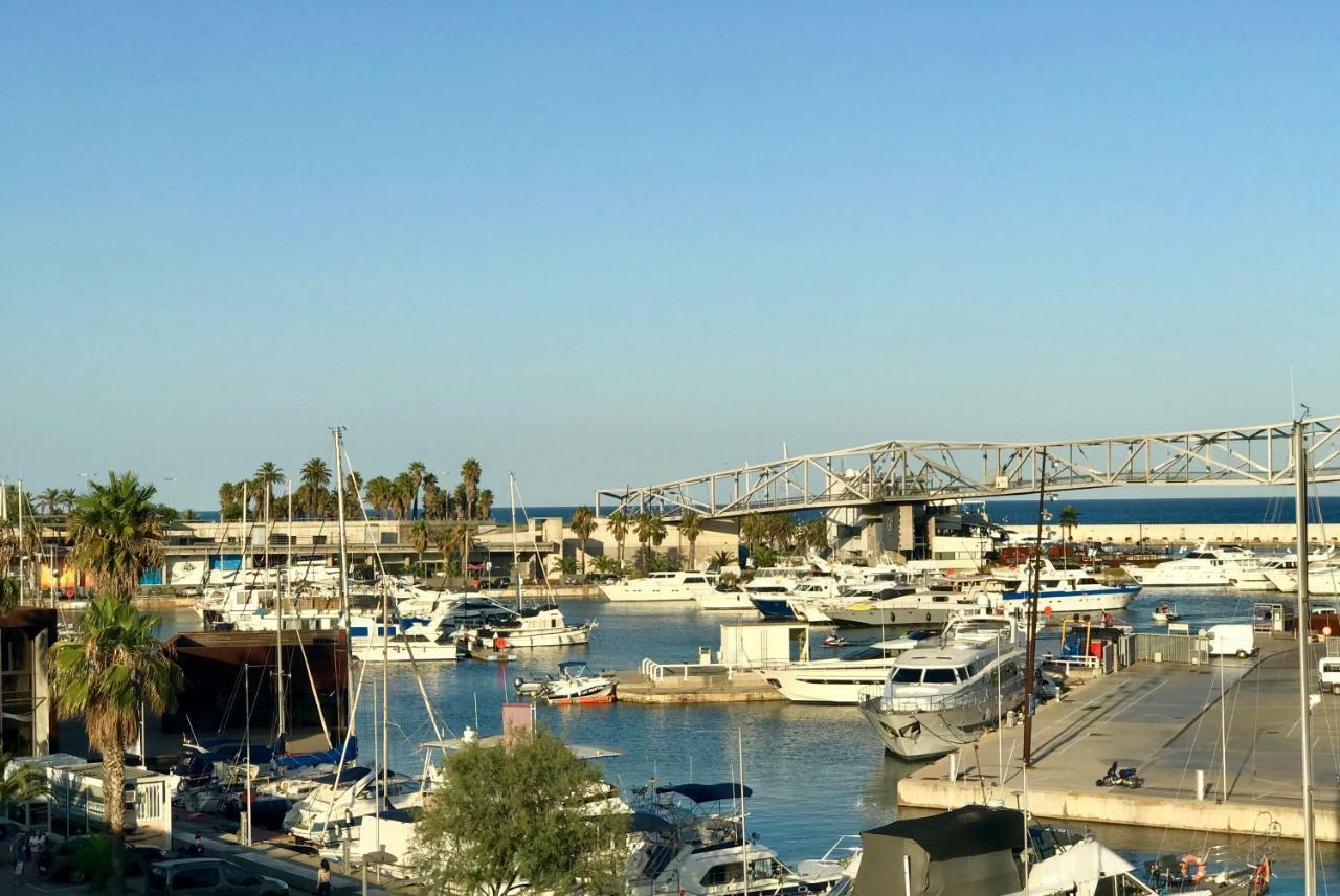 Yacht Experience Barcelona Hotel Sant Adrià de Besòs Kültér fotó