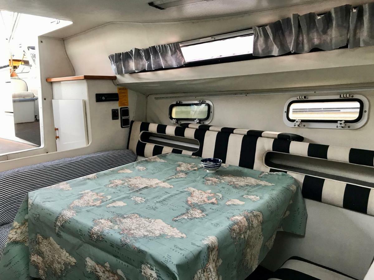 Yacht Experience Barcelona Hotel Sant Adrià de Besòs Kültér fotó