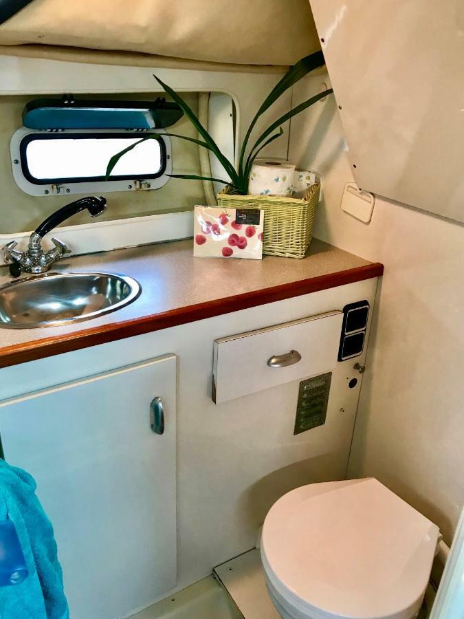 Yacht Experience Barcelona Hotel Sant Adrià de Besòs Kültér fotó