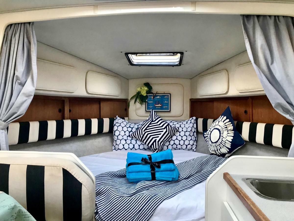Yacht Experience Barcelona Hotel Sant Adrià de Besòs Kültér fotó
